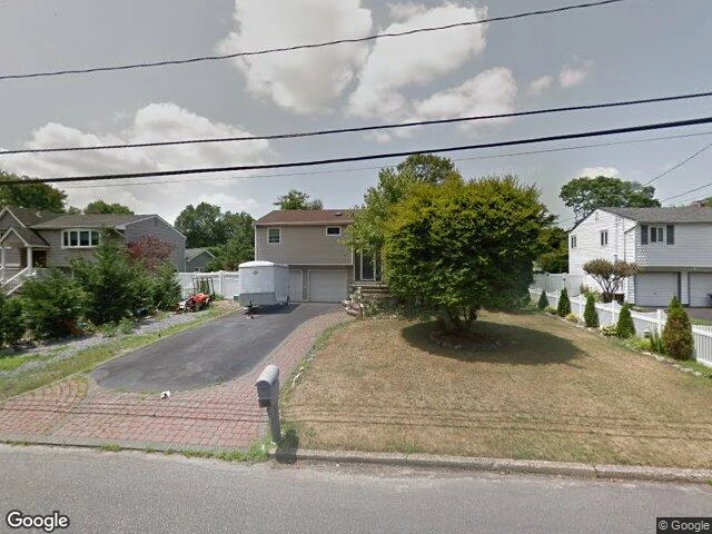 House image located at West Islip, NY 11795