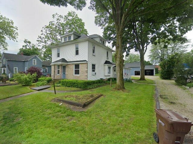 House image located at Akron, OH 44321