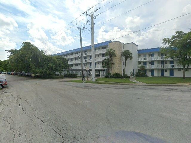 House image located at Miami, FL 33179