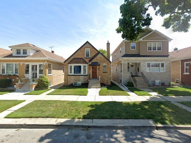 House image located at Chicago, IL 60634