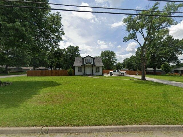 House image located at Emporia, KS 66801
