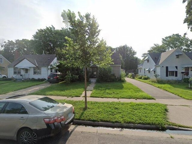House image located at Saint Paul, MN 55106