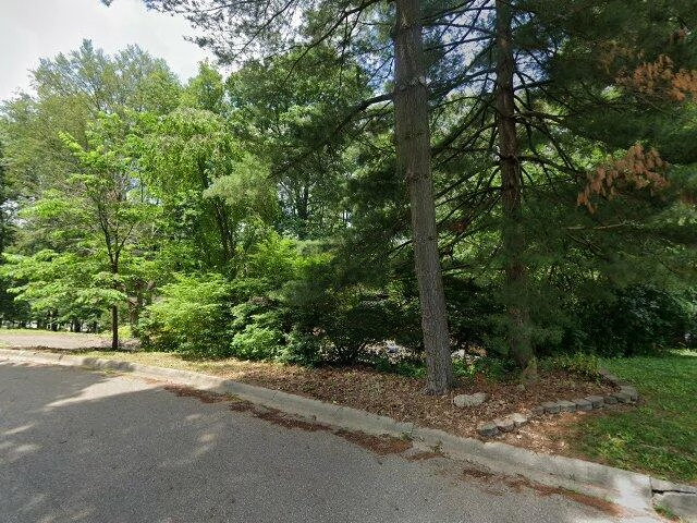 House image located at Dover, OH 44622