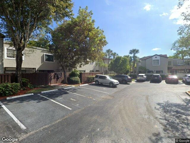 House image located at Miami, FL 33196