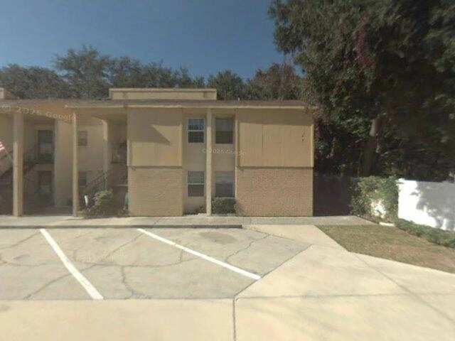 House image located at Tampa, FL 33611