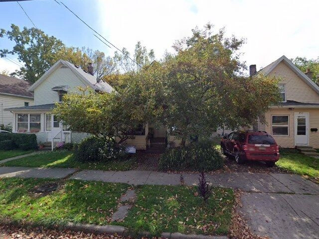 House image located at Lansing, MI 48910