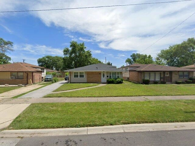 House image located at Dolton, IL 60419