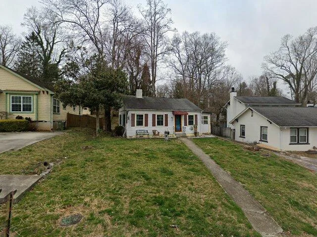 House image located at Hendersonville, NC 28791
