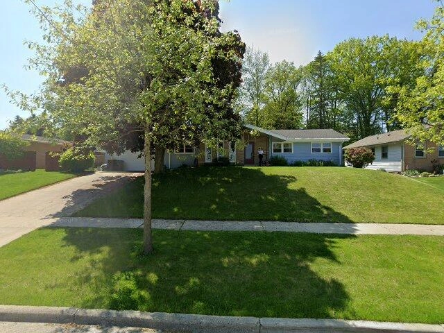 House image located at Kankakee, IL 60901