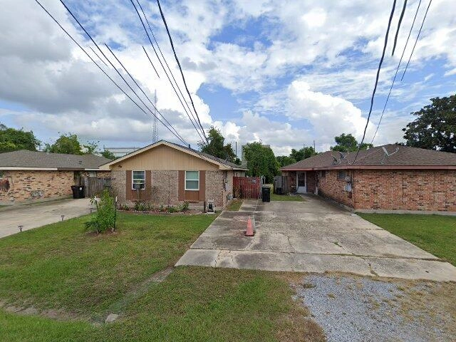 House image located at Washington, IL 61571