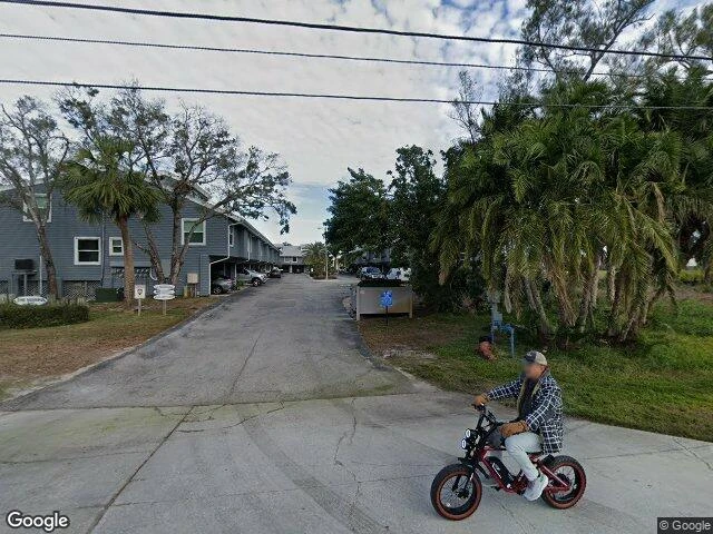 House image located at Tarpon Springs, FL 34689
