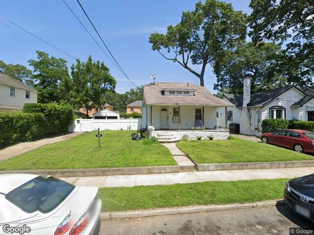 House image located at Freeport, NY 11520