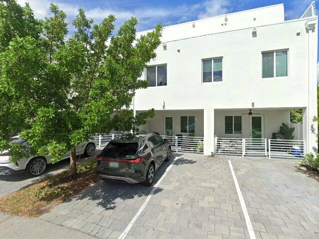 House image located at Miami, FL 33178