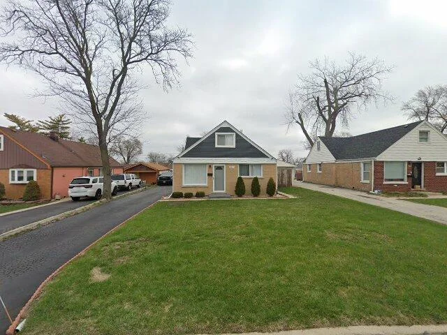 House image located at Hillside, IL 60162