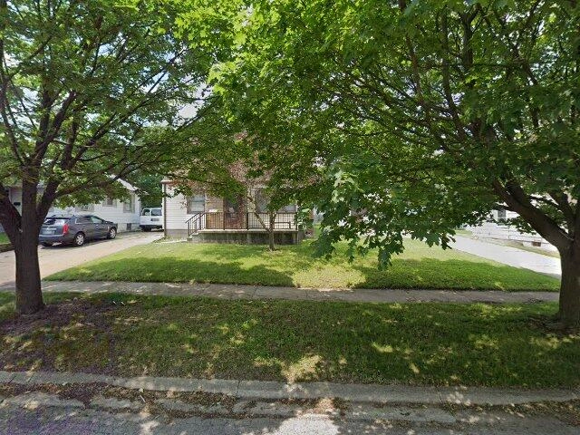 House image located at Flint, MI 48503