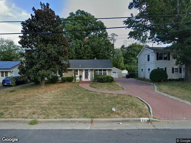 House image located at Belford, NJ 07718