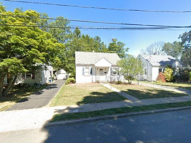 House image located at Trenton, NJ 08619