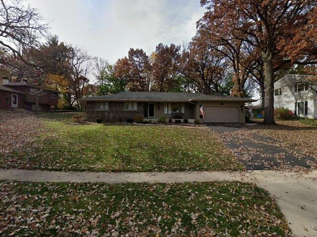 House image located at Elgin, IL 60123