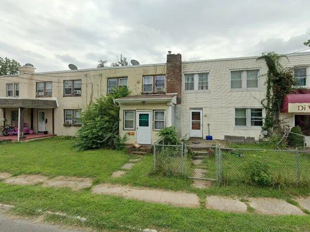 House image located at Riverton, NJ 08077