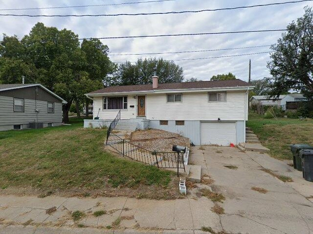 House image located at McCook, NE 69001