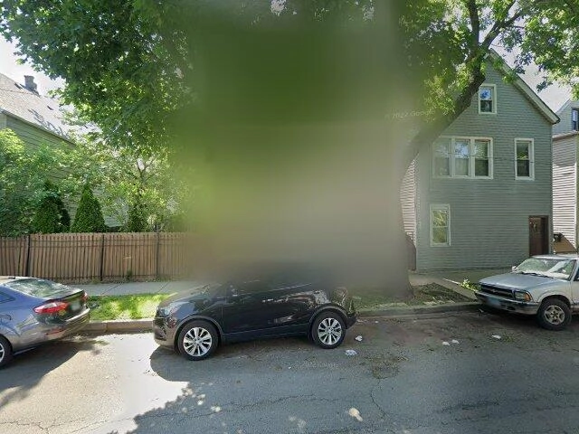House image located at Chicago, IL 60609