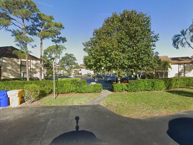House image located at Lake Worth, FL 33463