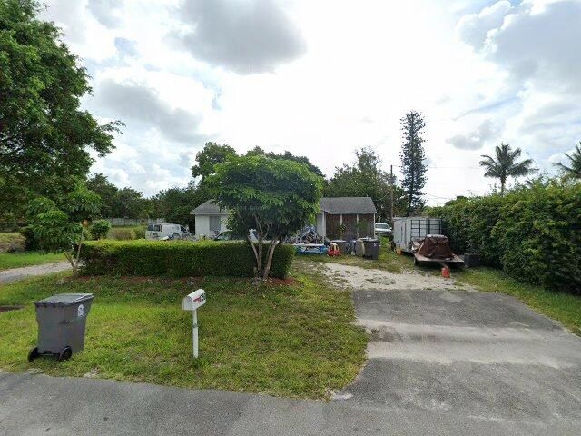 House image located at West Palm Beach, FL 33417