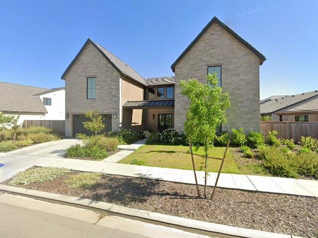 House image located at Clovis, CA 93619