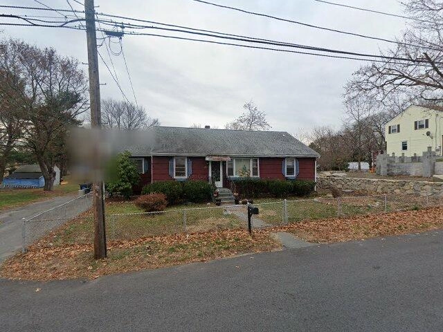 House image located at Dracut, MA 01826
