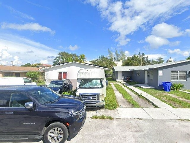 House image located at Miami, FL 33150