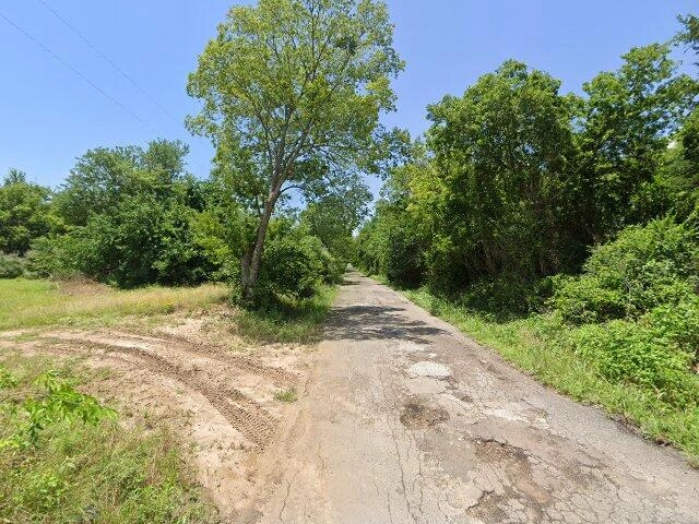 House image located at Dallas, TX 75203