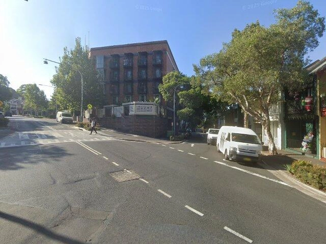 House image located at Romulus, MI 48174