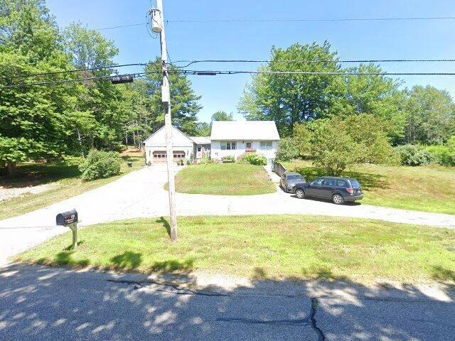 House image located at Raymond, NH 03077