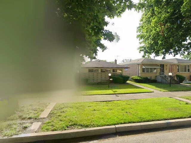 House image located at Chicago, IL 60620