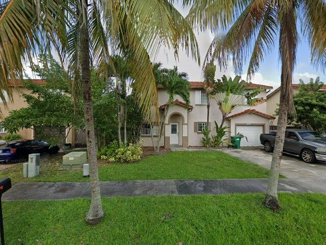 House image located at Miami, FL 33196