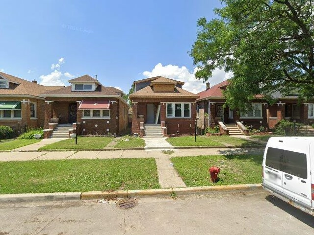 House image located at Chicago, IL 60620