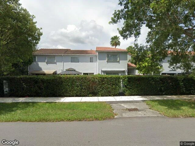 House image located at Miami, FL 33194