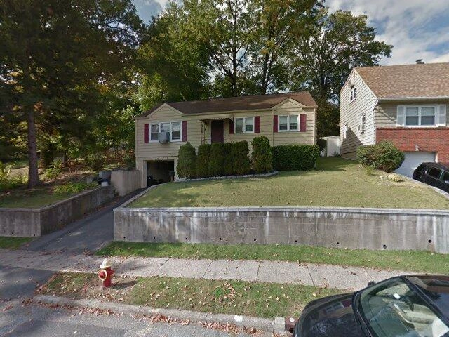 House image located at Peabody, MA 01960