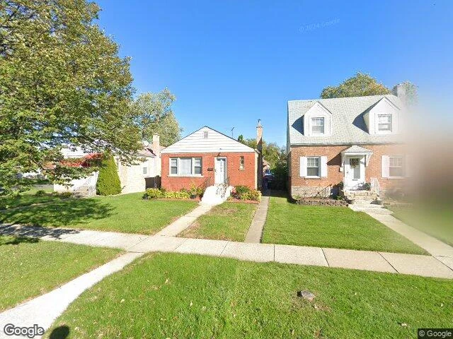 House image located at Broadview, IL 60155