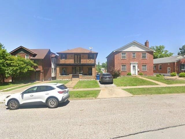 House image located at Saint Louis, MO 63117