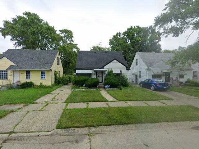 House image located at Detroit, MI 48228