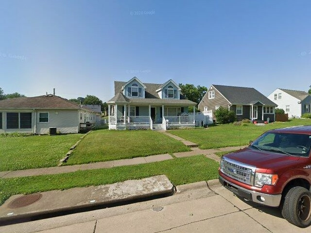 House image located at Davenport, IA 52804