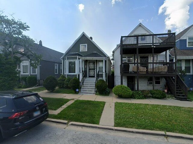 House image located at Chicago, IL 60617