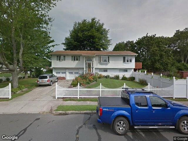 House image located at Bay Shore, NY 11706