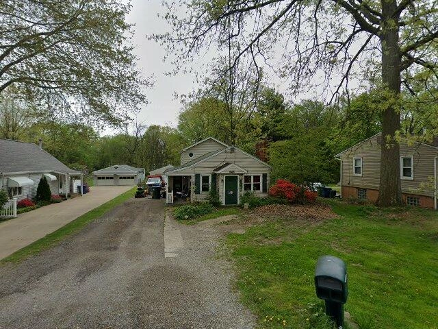 House image located at Akron, OH 44312