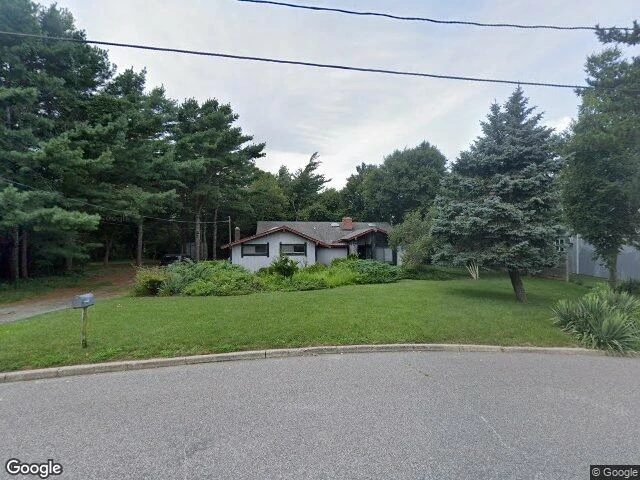 House image located at Riverhead, NY 11901