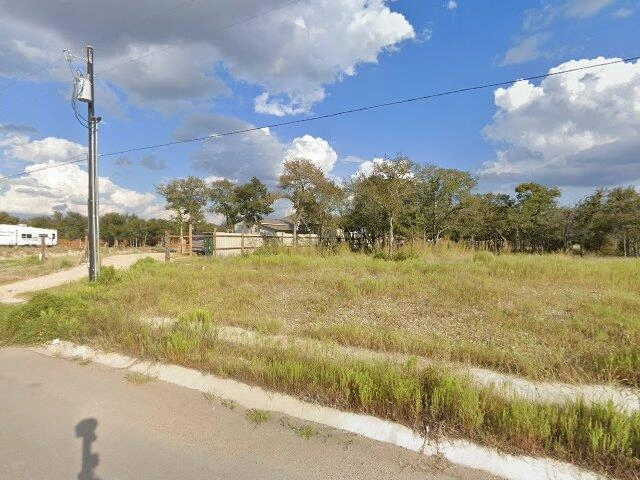 House image located at Dale, TX 78616