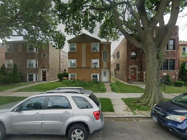 House image located at Chicago, IL 60617