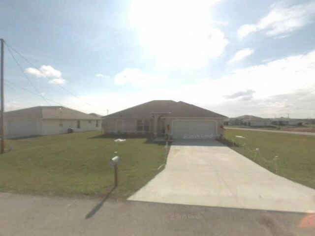 House image located at Fort Myers, FL 33913