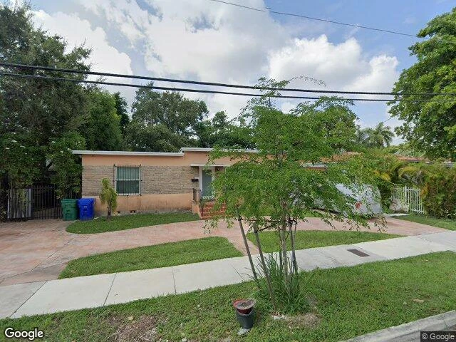 House image located at Miami, FL 33135